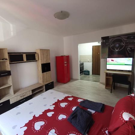 Bmw Studio Apartment Bucharest Exterior photo