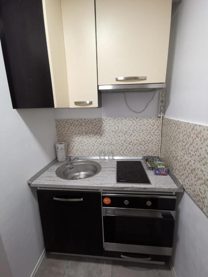 Bmw Studio Apartment Bucharest Exterior photo