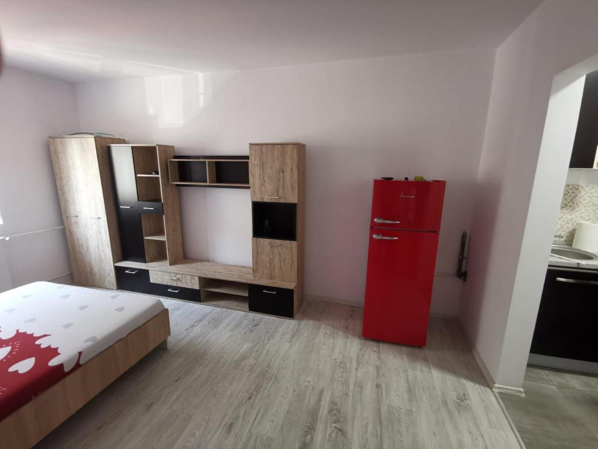 Bmw Studio Apartment Bucharest Exterior photo