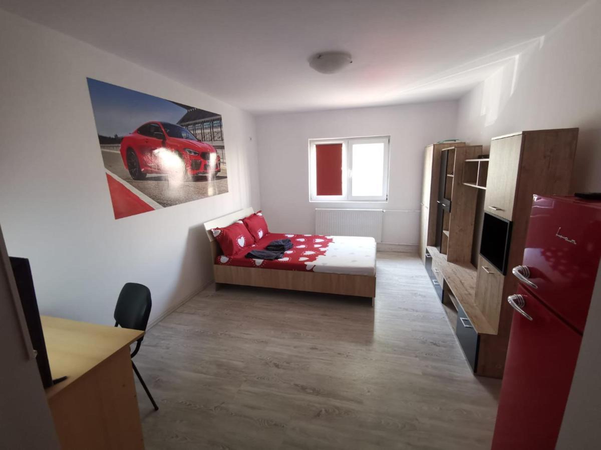 Bmw Studio Apartment Bucharest Exterior photo